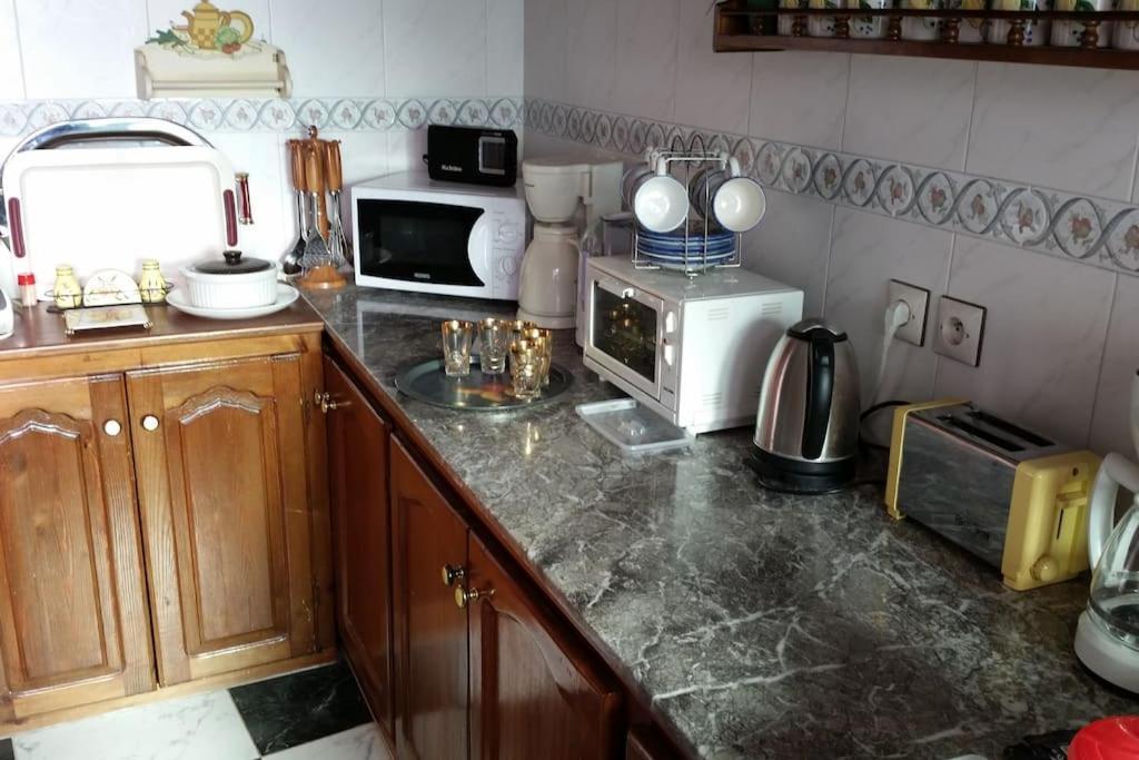 Appartement Tetouan Saniat Ramel Airport Plage Martil Wifi エクステリア 写真